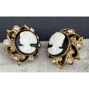 Vintage Cameo‎ Earrings White Black Gold Tone